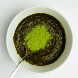 الوسمة الطبيعية لتغطية الشيب وتقوية الشعر